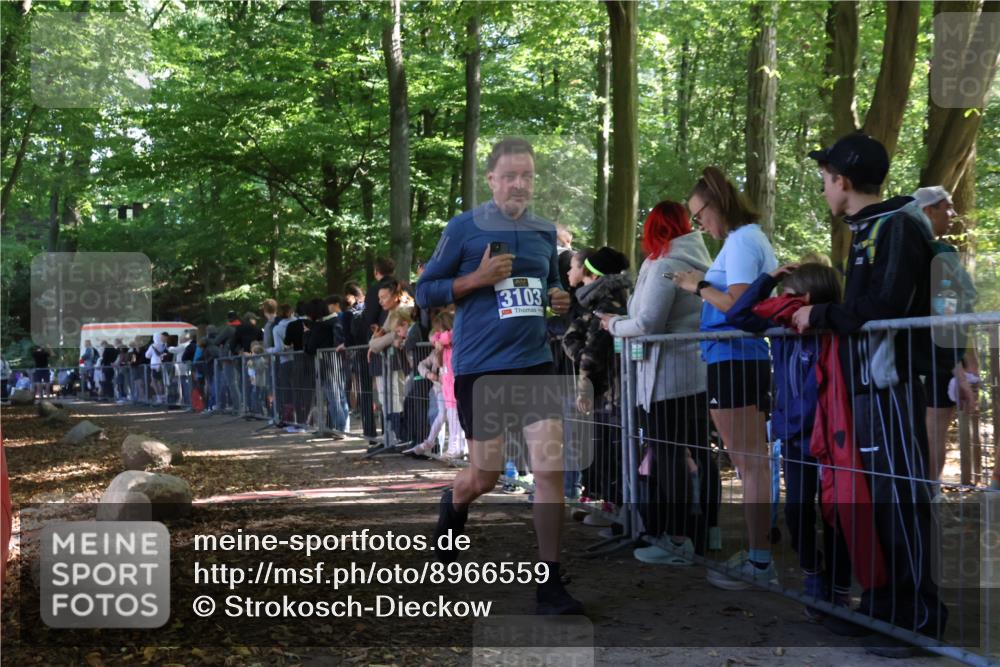28.09.2025 - 33. Volkslauf durch das schöne Alstertal Strokosch-Dieckow http://msf.ph/oto/8966559 28.09.2025 11:33:51 Ziel 3103 meine-sportfotos.de