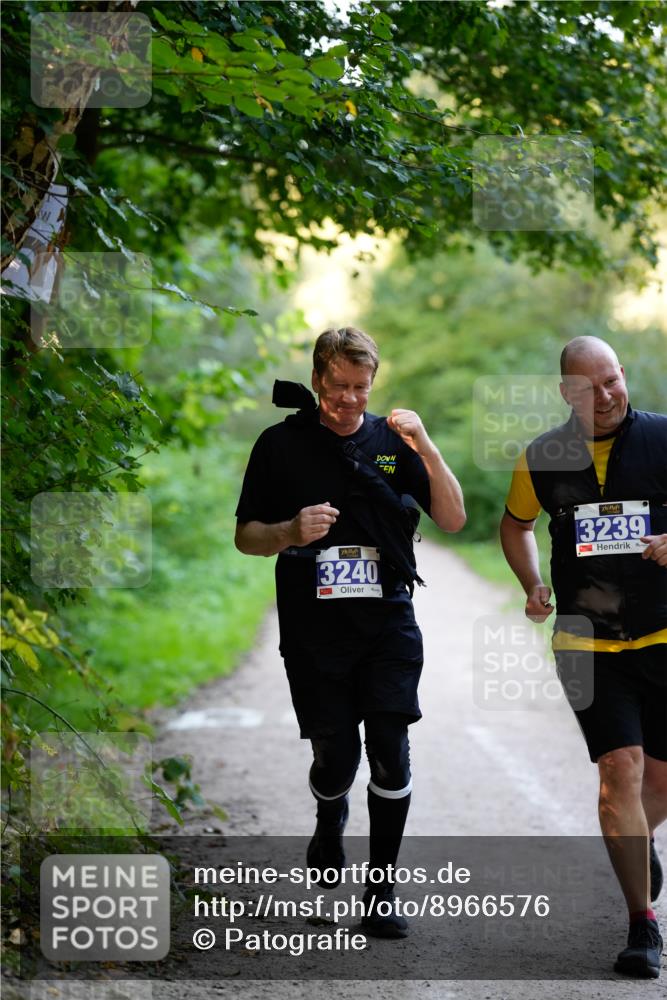 28.09.2025 - 33. Volkslauf durch das schöne Alstertal Patografie http://msf.ph/oto/8966576 28.09.2025 09:51:08 Laufen 3240, 3239 meine-sportfotos.de