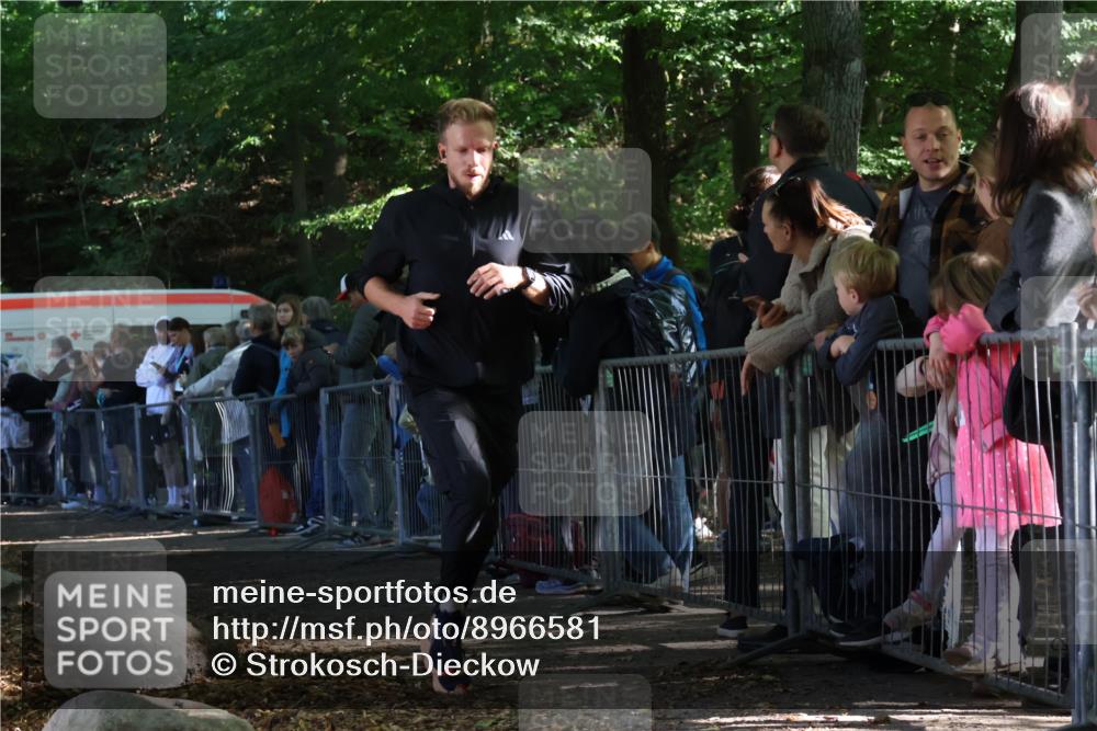 28.09.2025 - 33. Volkslauf durch das schöne Alstertal Strokosch-Dieckow http://msf.ph/oto/8966581 28.09.2025 11:34:04 Ziel 3397 meine-sportfotos.de