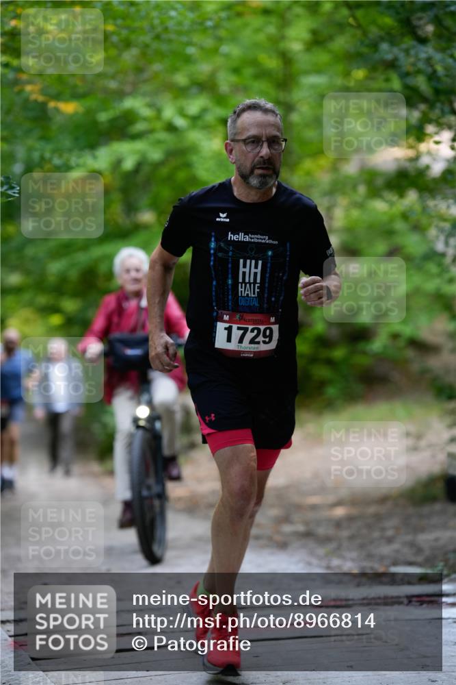 28.09.2025 - 33. Volkslauf durch das schöne Alstertal Patografie http://msf.ph/oto/8966814 28.09.2025 10:15:26 Laufen 1729 meine-sportfotos.de
