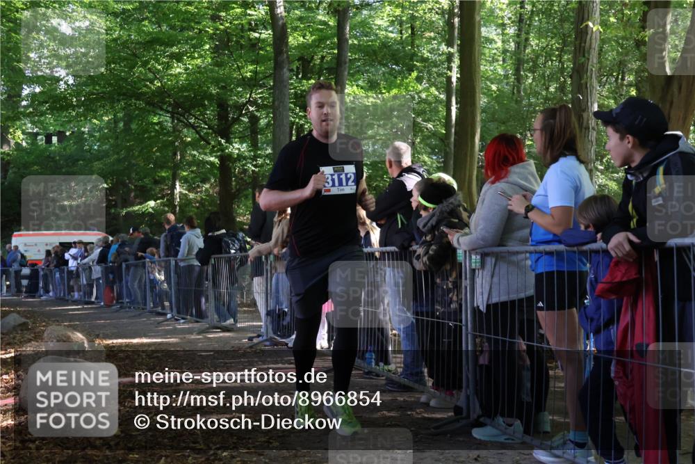 28.09.2025 - 33. Volkslauf durch das schöne Alstertal Strokosch-Dieckow http://msf.ph/oto/8966854 28.09.2025 11:34:56 Ziel 3112 meine-sportfotos.de