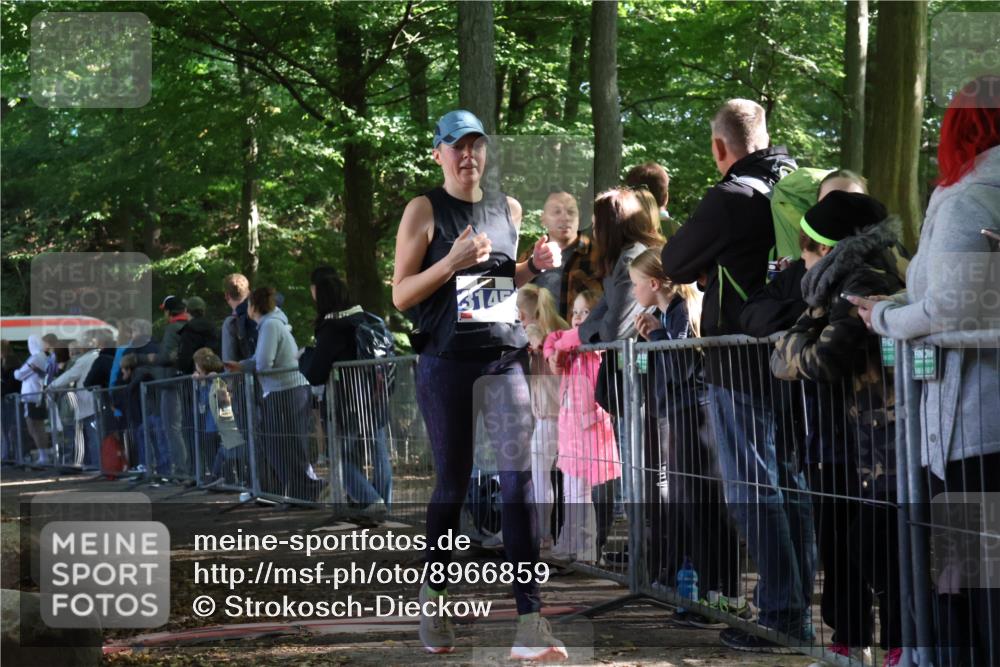 28.09.2025 - 33. Volkslauf durch das schöne Alstertal Strokosch-Dieckow http://msf.ph/oto/8966859 28.09.2025 11:35:09 Ziel 3145 meine-sportfotos.de