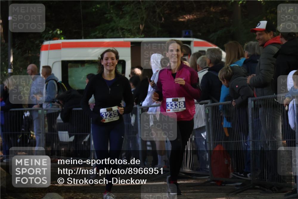 28.09.2025 - 33. Volkslauf durch das schöne Alstertal Strokosch-Dieckow http://msf.ph/oto/8966951 28.09.2025 11:36:55 Ziel 3235, 3338 meine-sportfotos.de