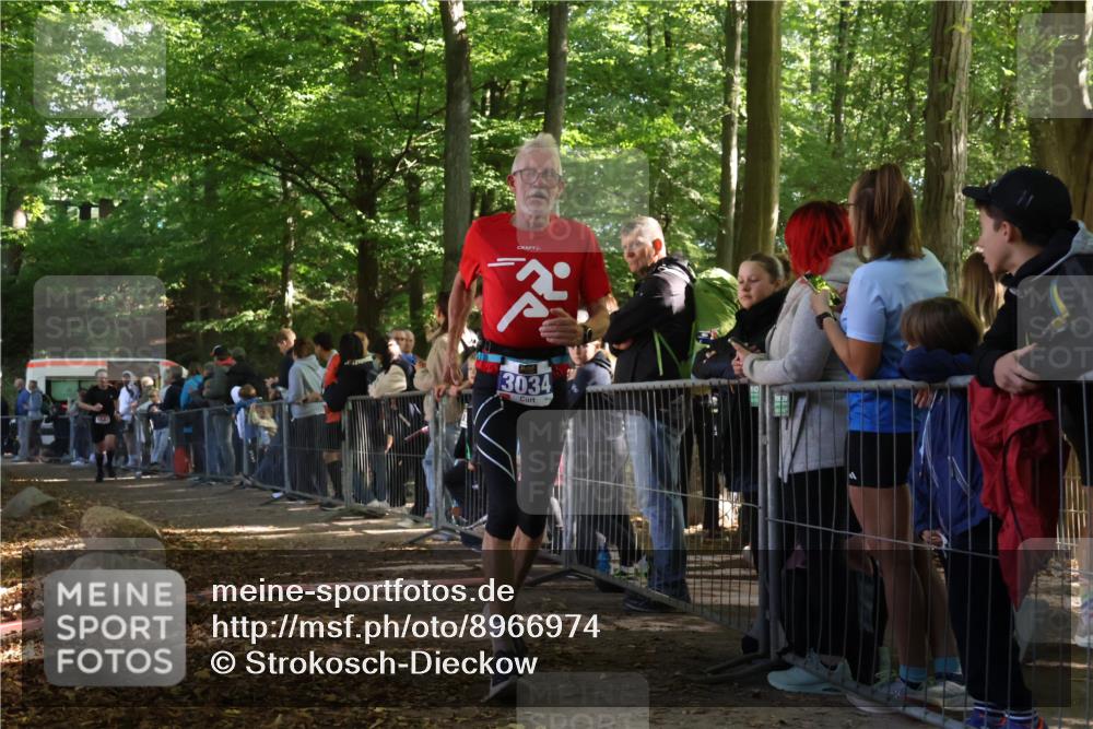 28.09.2025 - 33. Volkslauf durch das schöne Alstertal Strokosch-Dieckow http://msf.ph/oto/8966974 28.09.2025 11:37:13 Ziel 1543, 3034 meine-sportfotos.de