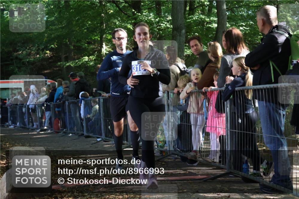 28.09.2025 - 33. Volkslauf durch das schöne Alstertal Strokosch-Dieckow http://msf.ph/oto/8966993 28.09.2025 11:37:30 Ziel 1535, 3161 meine-sportfotos.de