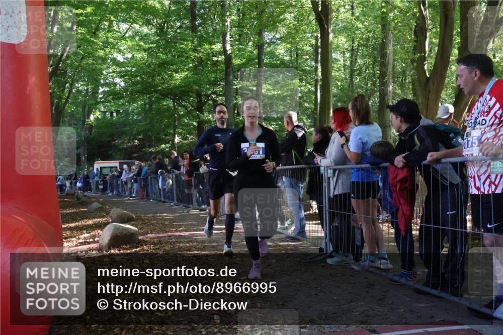 28.09.2025 - 33. Volkslauf durch das schöne Alstertal Strokosch-Dieckow http://msf.ph/oto/8966995 28.09.2025 11:37:31 Ziel 1535, 3161 meine-sportfotos.de