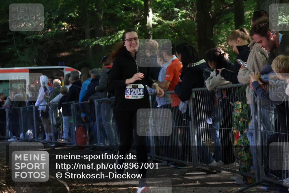 28.09.2025 - 33. Volkslauf durch das schöne Alstertal Strokosch-Dieckow http://msf.ph/oto/8967001 28.09.2025 11:37:40 Ziel 1528, 3204 meine-sportfotos.de