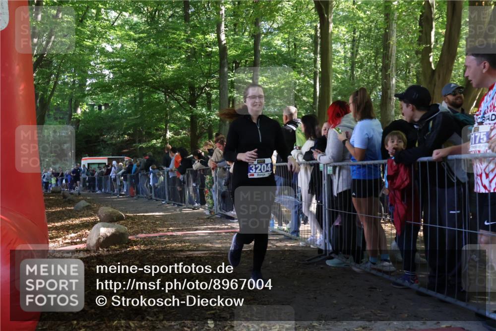 28.09.2025 - 33. Volkslauf durch das schöne Alstertal Strokosch-Dieckow http://msf.ph/oto/8967004 28.09.2025 11:37:42 Ziel 1528, 3204 meine-sportfotos.de