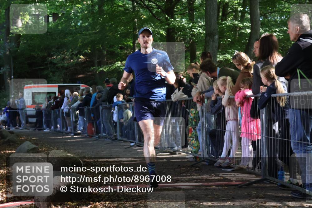 28.09.2025 - 33. Volkslauf durch das schöne Alstertal Strokosch-Dieckow http://msf.ph/oto/8967008 28.09.2025 11:37:47 Ziel 1528 meine-sportfotos.de