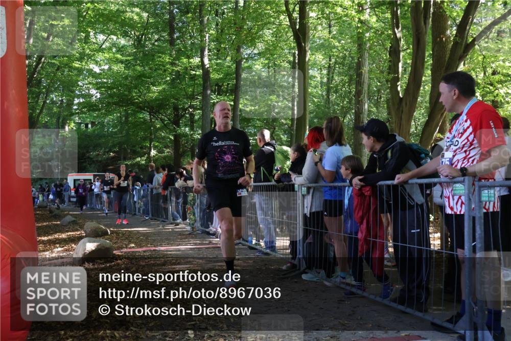 28.09.2025 - 33. Volkslauf durch das schöne Alstertal Strokosch-Dieckow http://msf.ph/oto/8967036 28.09.2025 11:38:16 Ziel 2626, 3056, 3214, 3228, 3320 meine-sportfotos.de