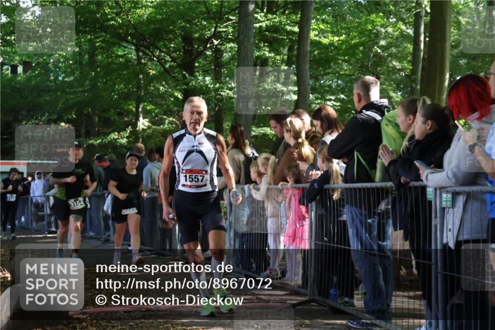 28.09.2025 - 33. Volkslauf durch das schöne Alstertal Strokosch-Dieckow http://msf.ph/oto/8967072 28.09.2025 11:38:36 Ziel 1557, 3120, 3154, 3350, 3952 meine-sportfotos.de