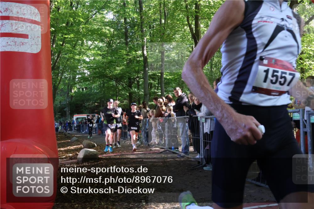 28.09.2025 - 33. Volkslauf durch das schöne Alstertal Strokosch-Dieckow http://msf.ph/oto/8967076 28.09.2025 11:38:38 Ziel 1557, 3120, 3154, 3350, 3952 meine-sportfotos.de