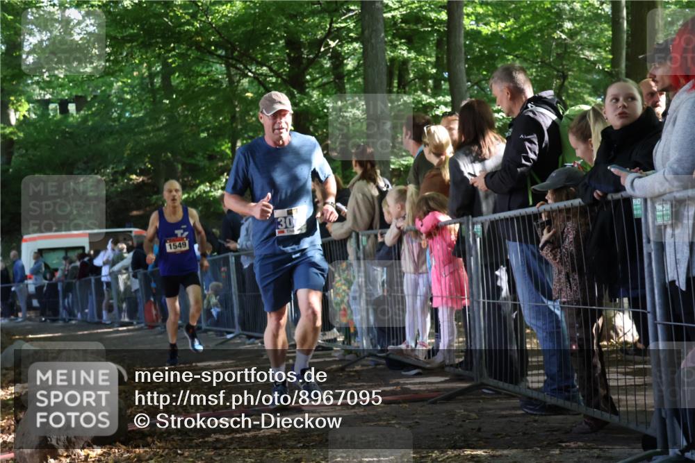 28.09.2025 - 33. Volkslauf durch das schöne Alstertal Strokosch-Dieckow http://msf.ph/oto/8967095 28.09.2025 11:39:02 Ziel 1549, 3072 meine-sportfotos.de