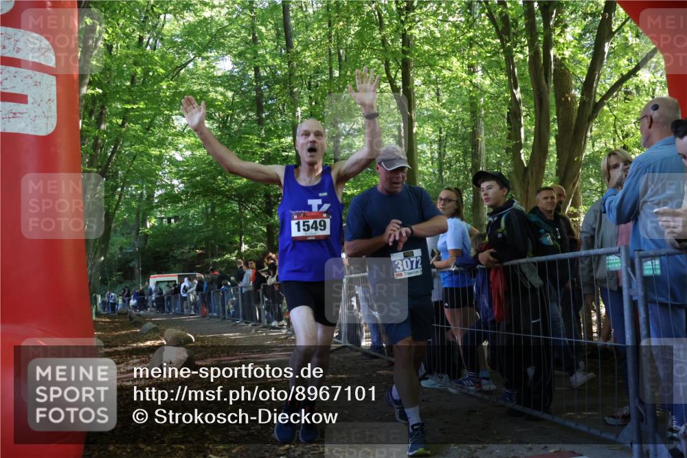 28.09.2025 - 33. Volkslauf durch das schöne Alstertal Strokosch-Dieckow http://msf.ph/oto/8967101 28.09.2025 11:39:05 Ziel 1549 meine-sportfotos.de