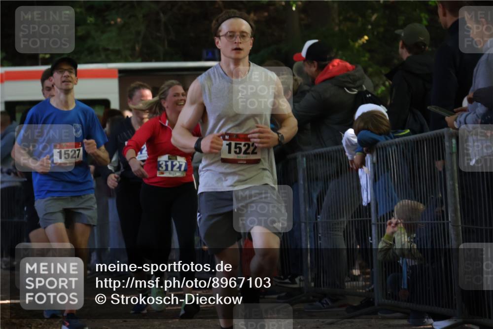 28.09.2025 - 33. Volkslauf durch das schöne Alstertal Strokosch-Dieckow http://msf.ph/oto/8967103 28.09.2025 11:39:16 Ziel 1522, 1527, 1542, 1554, 1768, 3127, 3128 meine-sportfotos.de