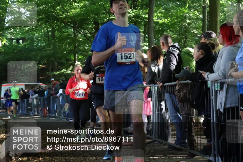 28.09.2025 - 33. Volkslauf durch das schöne Alstertal Strokosch-Dieckow http://msf.ph/oto/8967111 28.09.2025 11:39:20 Ziel 1527, 1542, 1554, 1768, 3127, 3128 meine-sportfotos.de