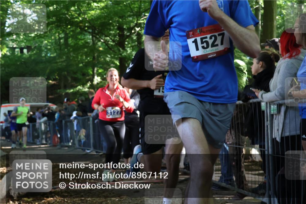 28.09.2025 - 33. Volkslauf durch das schöne Alstertal Strokosch-Dieckow http://msf.ph/oto/8967112 28.09.2025 11:39:20 Ziel 1527, 1542, 1554, 1768, 3127, 3128 meine-sportfotos.de