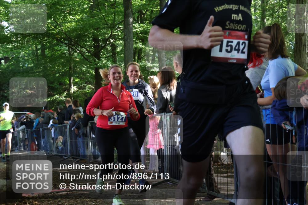 28.09.2025 - 33. Volkslauf durch das schöne Alstertal Strokosch-Dieckow http://msf.ph/oto/8967113 28.09.2025 11:39:21 Ziel 1542, 1554, 1768, 3127, 3128 meine-sportfotos.de