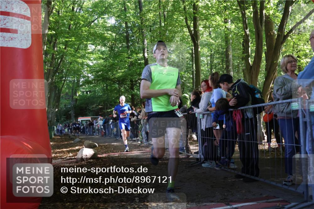28.09.2025 - 33. Volkslauf durch das schöne Alstertal Strokosch-Dieckow http://msf.ph/oto/8967121 28.09.2025 11:39:24 Ziel 1554, 1768, 3170, 3221 meine-sportfotos.de