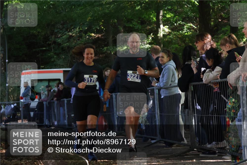 28.09.2025 - 33. Volkslauf durch das schöne Alstertal Strokosch-Dieckow http://msf.ph/oto/8967129 28.09.2025 11:39:30 Ziel 3170, 3221 meine-sportfotos.de