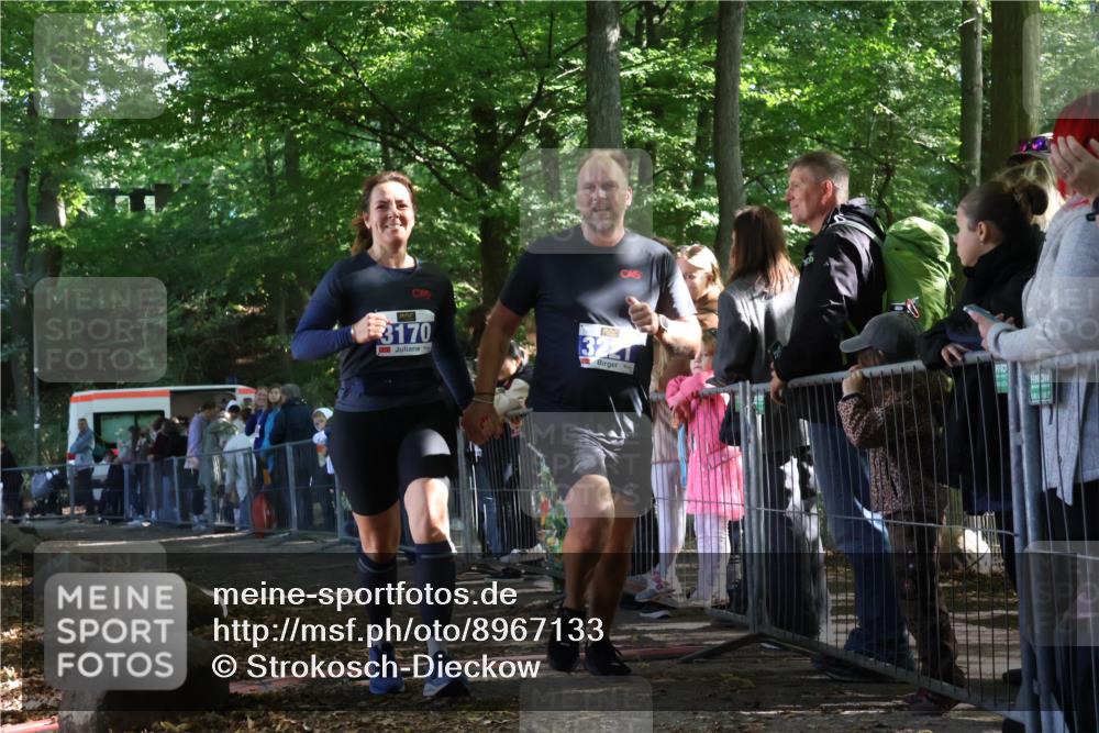 28.09.2025 - 33. Volkslauf durch das schöne Alstertal Strokosch-Dieckow http://msf.ph/oto/8967133 28.09.2025 11:39:32 Ziel 3170, 3221 meine-sportfotos.de