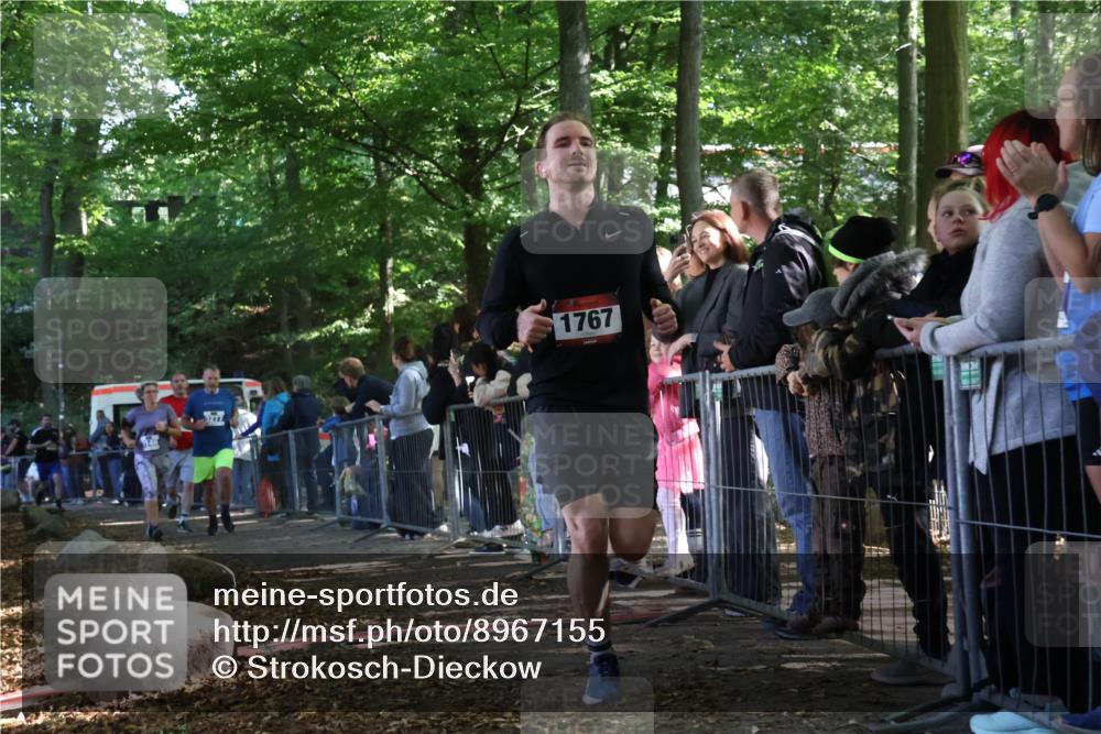 28.09.2025 - 33. Volkslauf durch das schöne Alstertal Strokosch-Dieckow http://msf.ph/oto/8967155 28.09.2025 11:40:01 Ziel 1550, 1767, 3146, 3277, 3399 meine-sportfotos.de