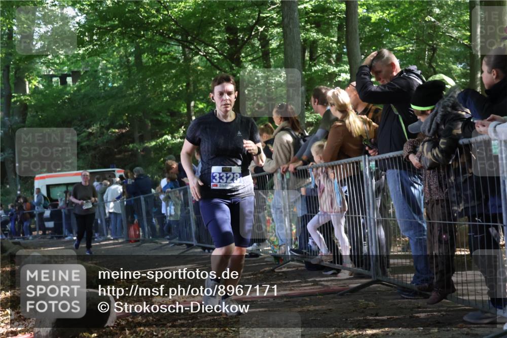 28.09.2025 - 33. Volkslauf durch das schöne Alstertal Strokosch-Dieckow http://msf.ph/oto/8967171 28.09.2025 11:40:21 Ziel 3090, 3328 meine-sportfotos.de
