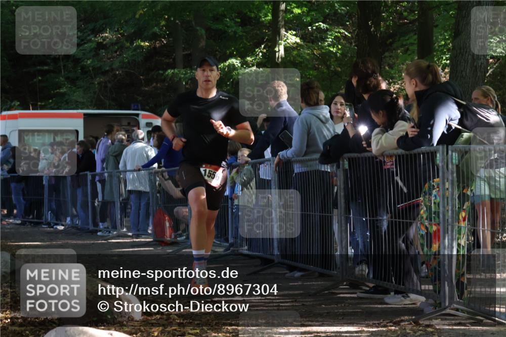 28.09.2025 - 33. Volkslauf durch das schöne Alstertal Strokosch-Dieckow http://msf.ph/oto/8967304 28.09.2025 11:41:12 Ziel 1556 meine-sportfotos.de