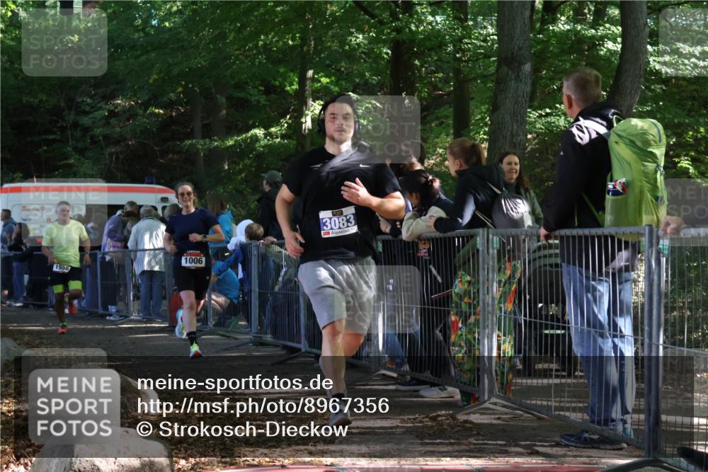 28.09.2025 - 33. Volkslauf durch das schöne Alstertal Strokosch-Dieckow http://msf.ph/oto/8967356 28.09.2025 11:41:47 Ziel 1006, 1558, 3083 meine-sportfotos.de