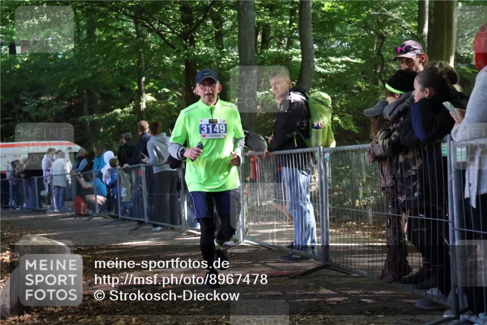 28.09.2025 - 33. Volkslauf durch das schöne Alstertal Strokosch-Dieckow http://msf.ph/oto/8967478 28.09.2025 11:42:36 Ziel 1552, 3149 meine-sportfotos.de