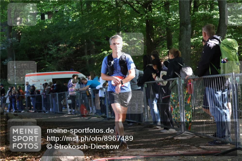 28.09.2025 - 33. Volkslauf durch das schöne Alstertal Strokosch-Dieckow http://msf.ph/oto/8967489 28.09.2025 11:42:44 Ziel 1552, 1630 meine-sportfotos.de