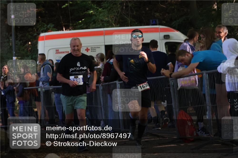 28.09.2025 - 33. Volkslauf durch das schöne Alstertal Strokosch-Dieckow http://msf.ph/oto/8967497 28.09.2025 11:42:48 Ziel 1630, 3398 meine-sportfotos.de