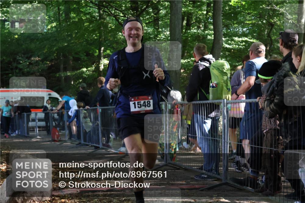 28.09.2025 - 33. Volkslauf durch das schöne Alstertal Strokosch-Dieckow http://msf.ph/oto/8967561 28.09.2025 11:43:11 Ziel 1548 meine-sportfotos.de