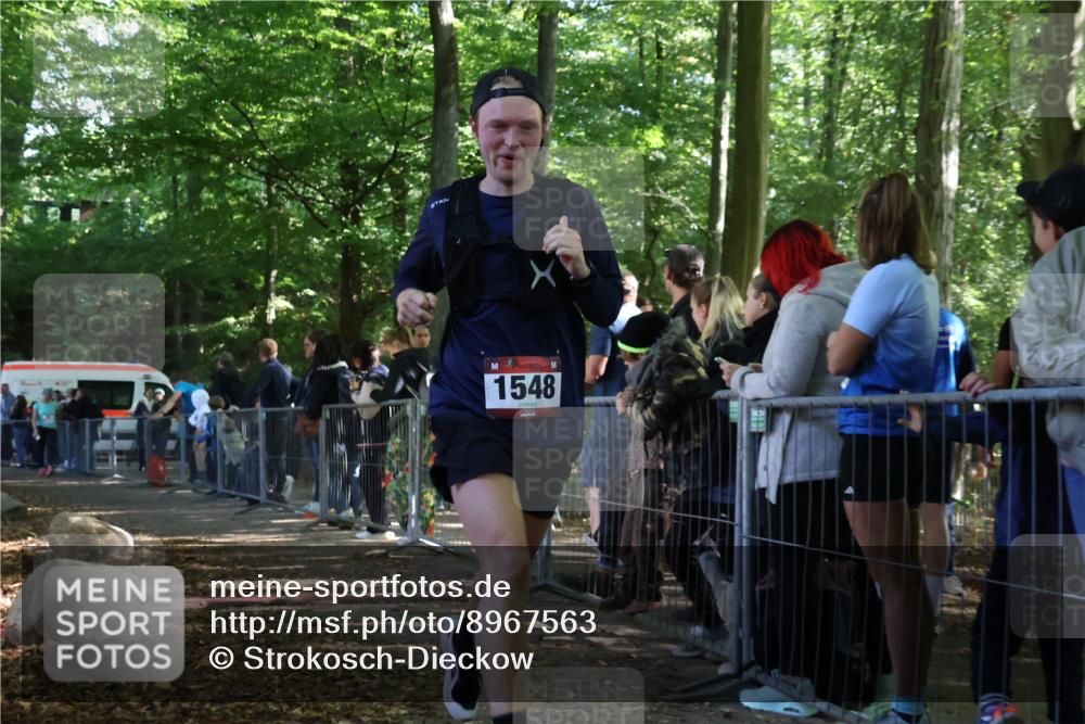 28.09.2025 - 33. Volkslauf durch das schöne Alstertal Strokosch-Dieckow http://msf.ph/oto/8967563 28.09.2025 11:43:11 Ziel 1548 meine-sportfotos.de
