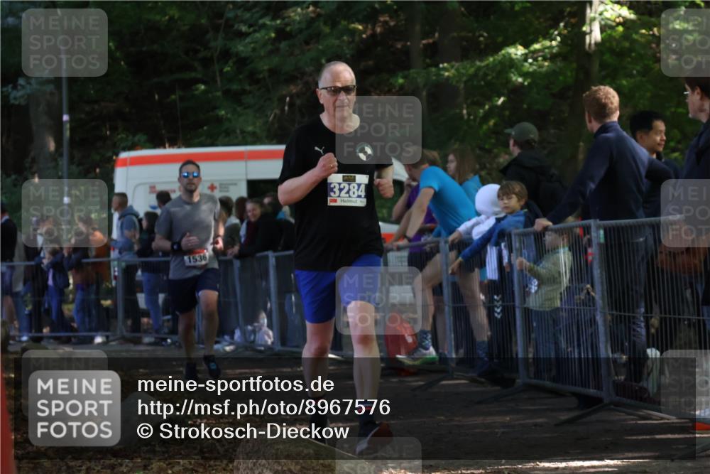 28.09.2025 - 33. Volkslauf durch das schöne Alstertal Strokosch-Dieckow http://msf.ph/oto/8967576 28.09.2025 11:43:34 Ziel 1536, 3284 meine-sportfotos.de