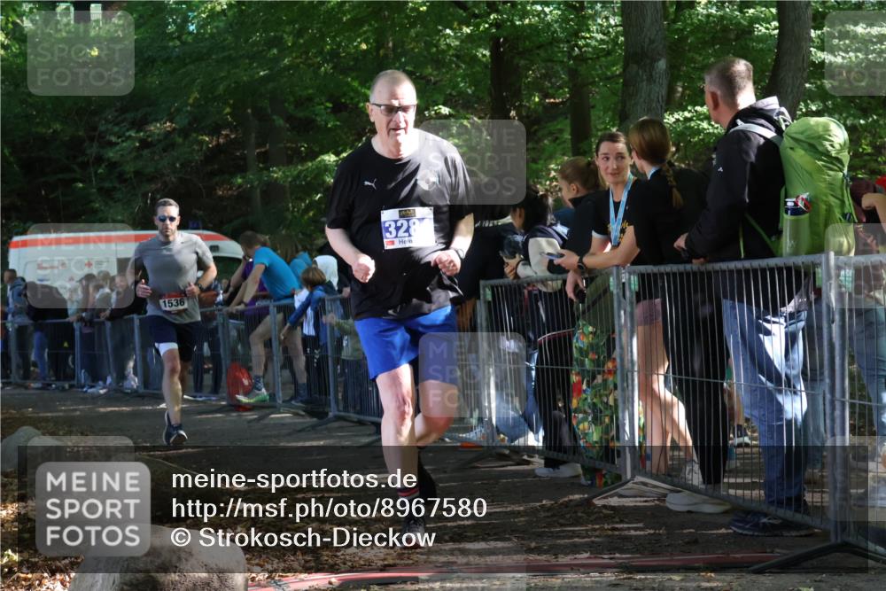 28.09.2025 - 33. Volkslauf durch das schöne Alstertal Strokosch-Dieckow http://msf.ph/oto/8967580 28.09.2025 11:43:36 Ziel 1536, 3284 meine-sportfotos.de