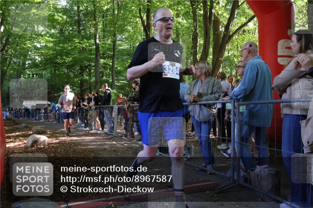 28.09.2025 - 33. Volkslauf durch das schöne Alstertal Strokosch-Dieckow http://msf.ph/oto/8967587 28.09.2025 11:43:38 Ziel 1536, 3284 meine-sportfotos.de
