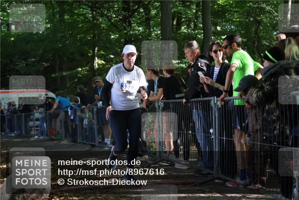 28.09.2025 - 33. Volkslauf durch das schöne Alstertal Strokosch-Dieckow http://msf.ph/oto/8967616 28.09.2025 11:44:09 Ziel 3003, 3323 meine-sportfotos.de