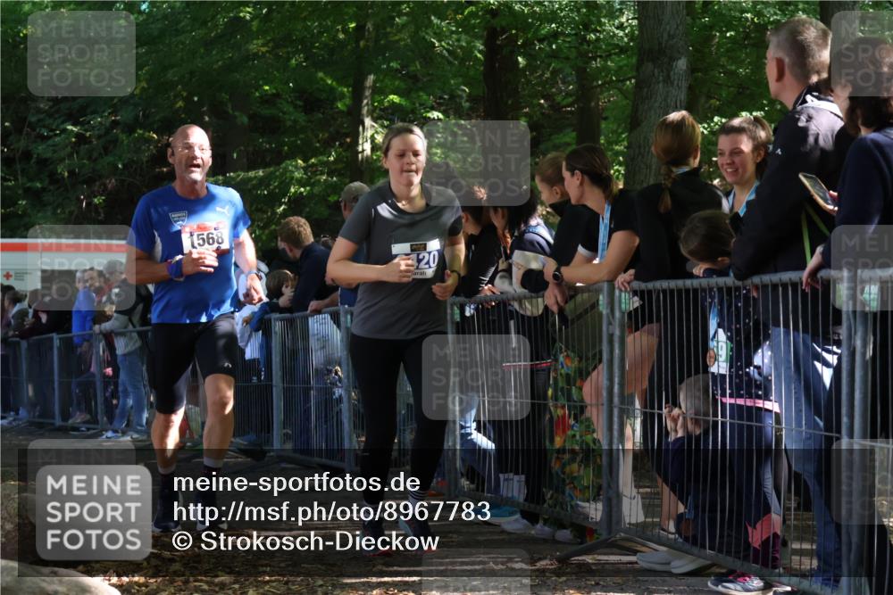 28.09.2025 - 33. Volkslauf durch das schöne Alstertal Strokosch-Dieckow http://msf.ph/oto/8967783 28.09.2025 11:45:42 Ziel 1568, 3420 meine-sportfotos.de