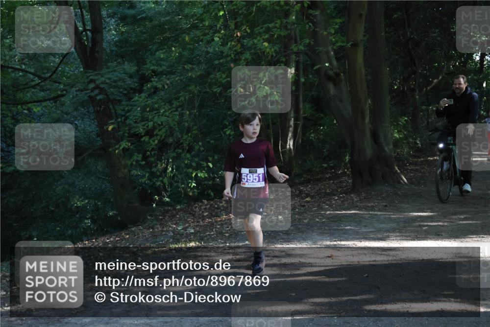 28.09.2025 - 33. Volkslauf durch das schöne Alstertal Strokosch-Dieckow http://msf.ph/oto/8967869 28.09.2025 10:45:42 Laufen 5951 meine-sportfotos.de