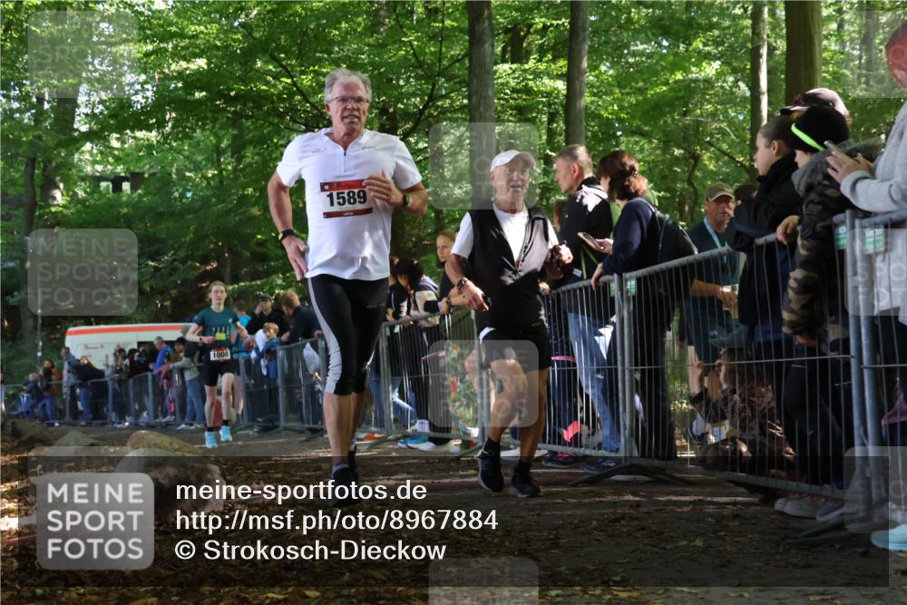 28.09.2025 - 33. Volkslauf durch das schöne Alstertal Strokosch-Dieckow http://msf.ph/oto/8967884 28.09.2025 11:46:08 Ziel 1008, 1564, 1589 meine-sportfotos.de