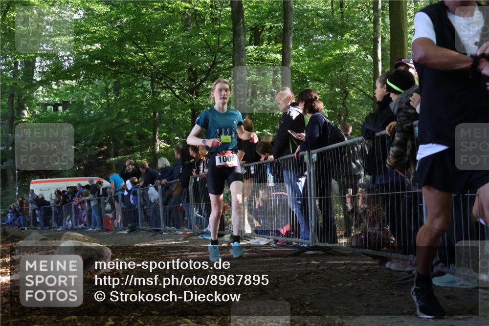 28.09.2025 - 33. Volkslauf durch das schöne Alstertal Strokosch-Dieckow http://msf.ph/oto/8967895 28.09.2025 11:46:11 Ziel 1008, 3386 meine-sportfotos.de