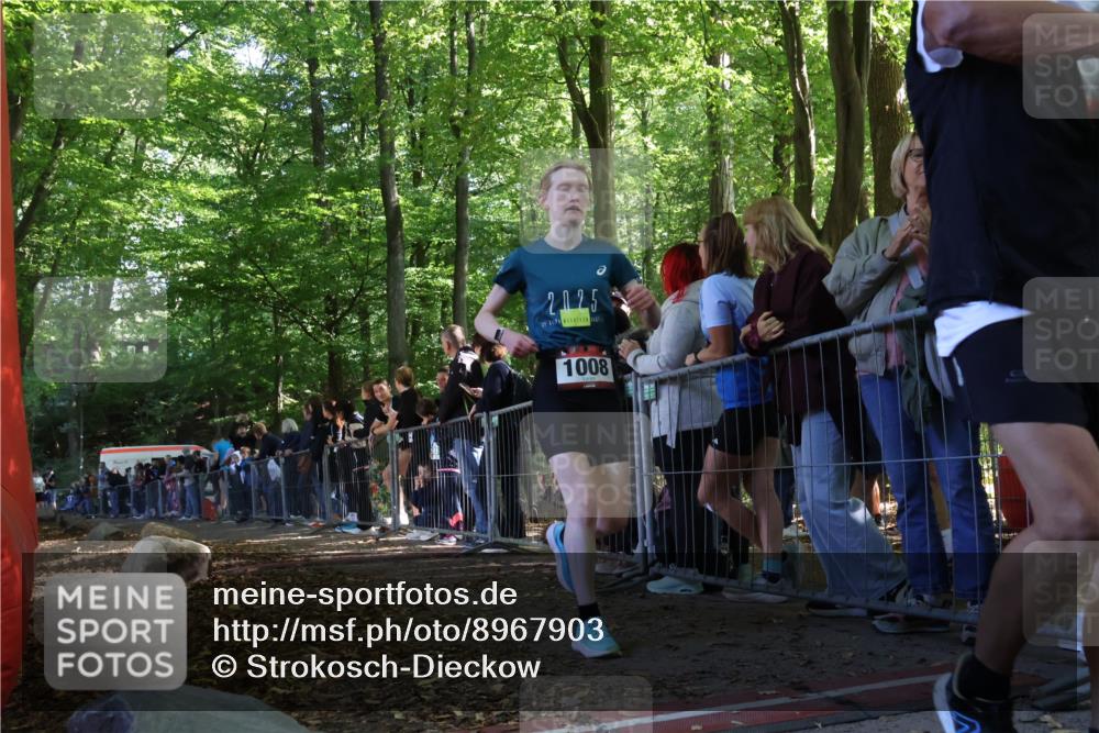 28.09.2025 - 33. Volkslauf durch das schöne Alstertal Strokosch-Dieckow http://msf.ph/oto/8967903 28.09.2025 11:46:12 Ziel 1008, 3386 meine-sportfotos.de