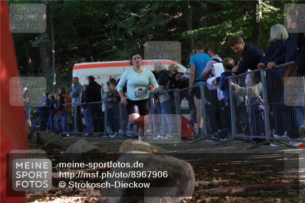 28.09.2025 - 33. Volkslauf durch das schöne Alstertal Strokosch-Dieckow http://msf.ph/oto/8967906 28.09.2025 11:46:16 Ziel 3386 meine-sportfotos.de
