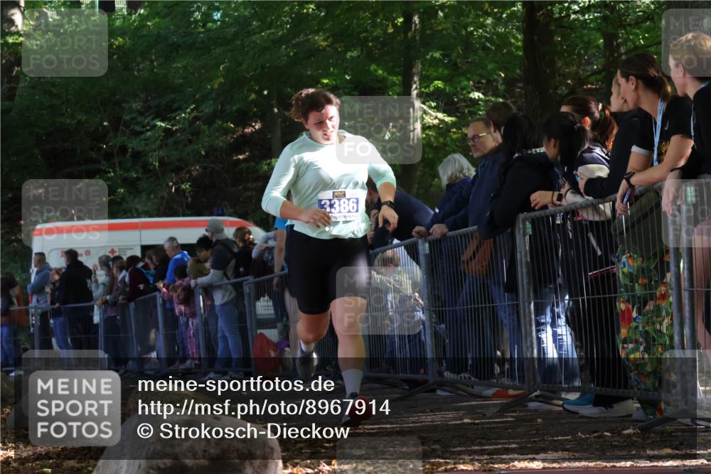 28.09.2025 - 33. Volkslauf durch das schöne Alstertal Strokosch-Dieckow http://msf.ph/oto/8967914 28.09.2025 11:46:18 Ziel 3386 meine-sportfotos.de