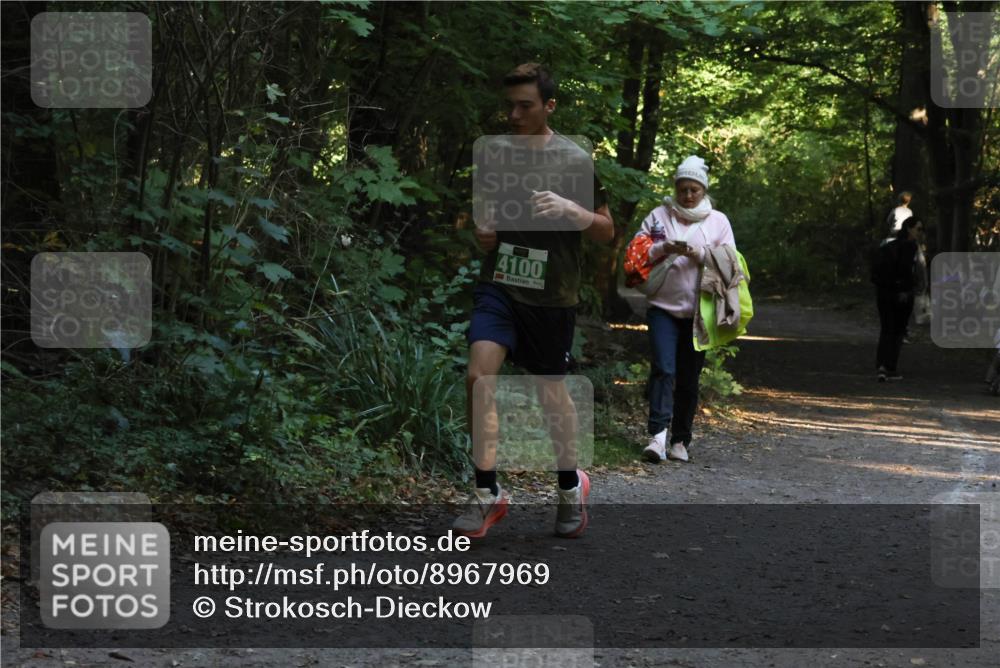 28.09.2025 - 33. Volkslauf durch das schöne Alstertal Strokosch-Dieckow http://msf.ph/oto/8967969 28.09.2025 10:49:49 Laufen 4100 meine-sportfotos.de
