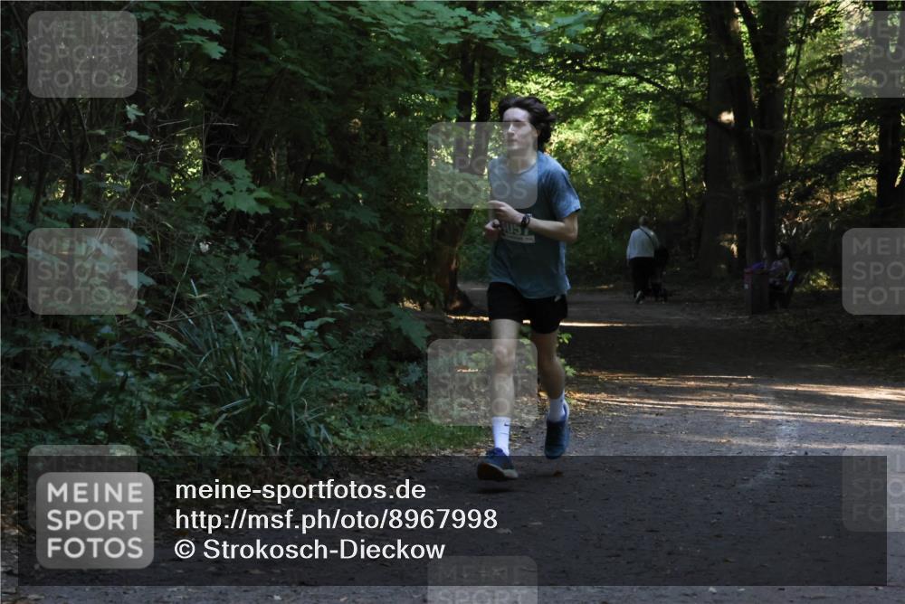 28.09.2025 - 33. Volkslauf durch das schöne Alstertal Strokosch-Dieckow http://msf.ph/oto/8967998 28.09.2025 10:50:29 Laufen 4057 meine-sportfotos.de
