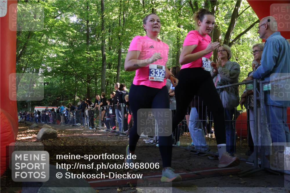 28.09.2025 - 33. Volkslauf durch das schöne Alstertal Strokosch-Dieckow http://msf.ph/oto/8968006 28.09.2025 11:46:57 Ziel 3158, 3325 meine-sportfotos.de