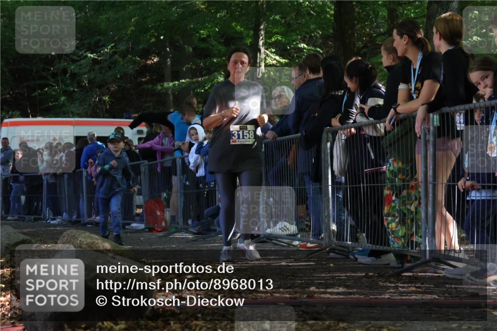 28.09.2025 - 33. Volkslauf durch das schöne Alstertal Strokosch-Dieckow http://msf.ph/oto/8968013 28.09.2025 11:47:01 Ziel 3158 meine-sportfotos.de