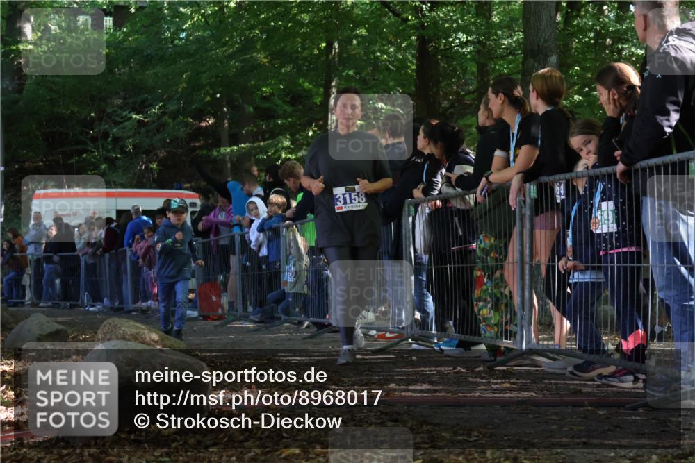 28.09.2025 - 33. Volkslauf durch das schöne Alstertal Strokosch-Dieckow http://msf.ph/oto/8968017 28.09.2025 11:47:02 Ziel 3158 meine-sportfotos.de